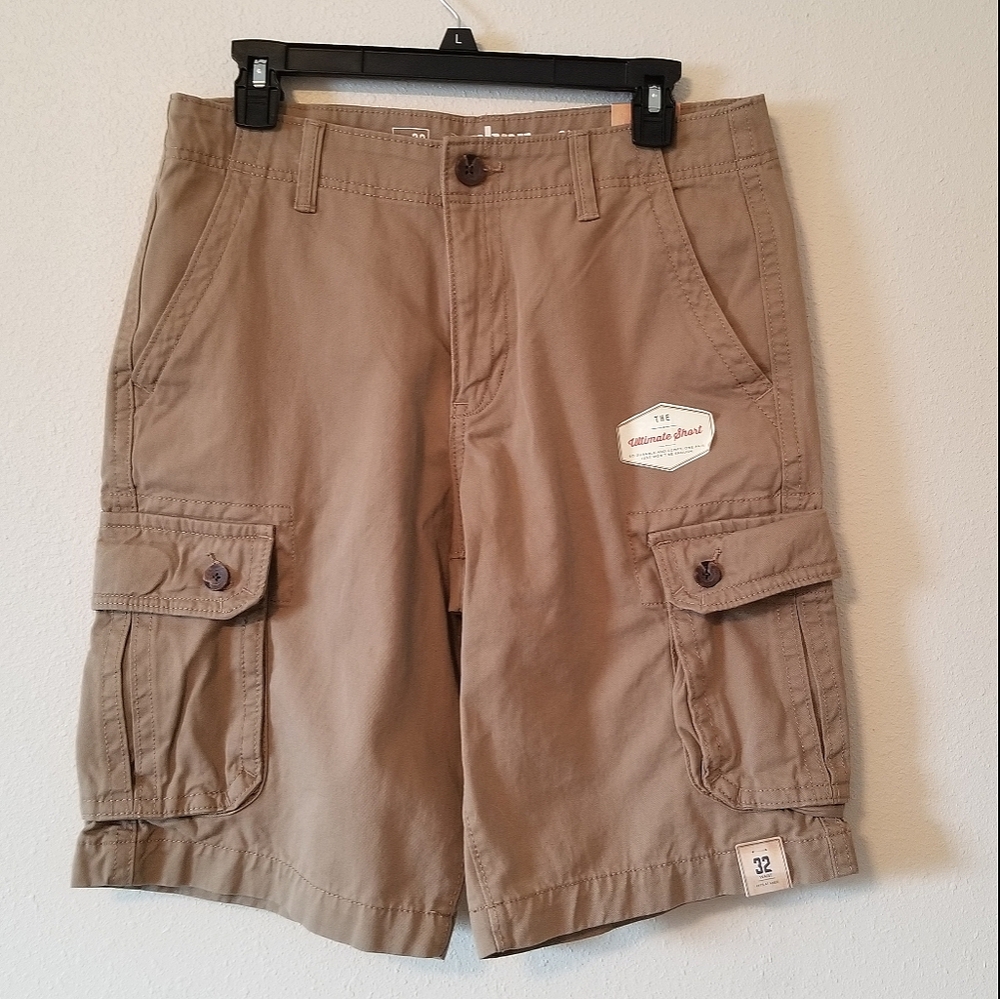 Men's cargo shorts NWT